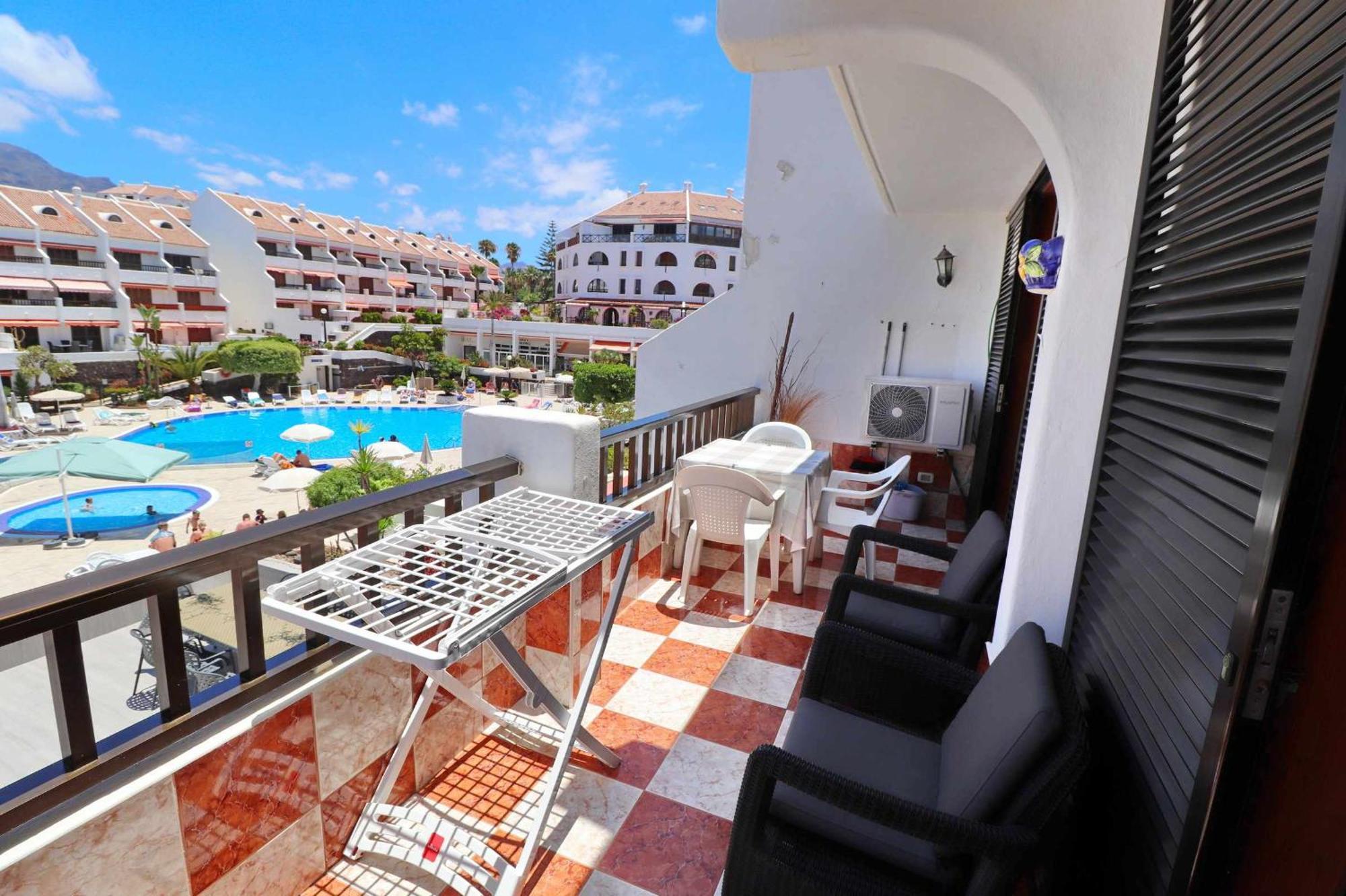 Parque Santiago I 242 By Tenerife Rental & Sales Playa de las Américas Eksteriør billede