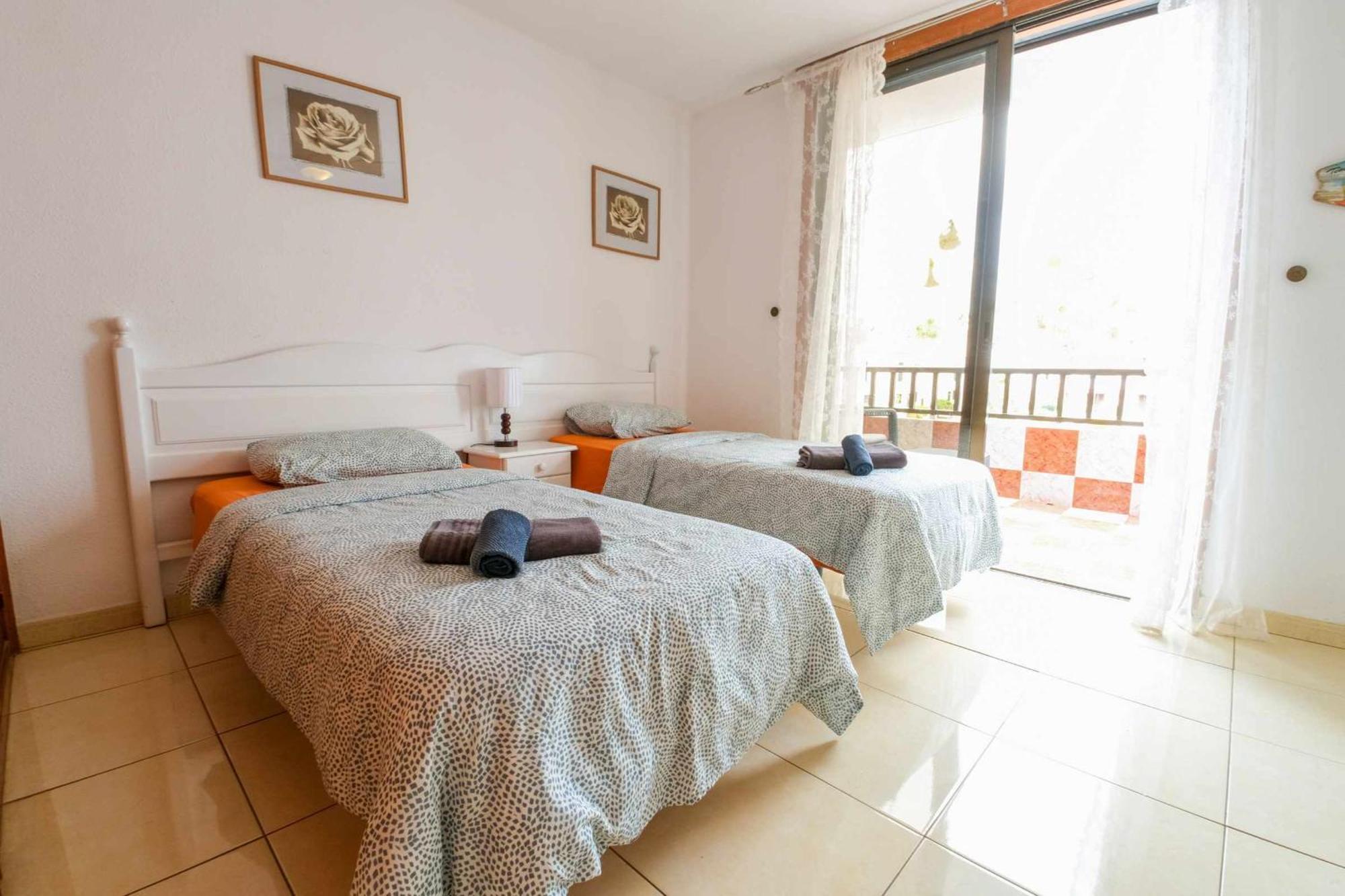 Parque Santiago I 242 By Tenerife Rental & Sales Playa de las Américas Eksteriør billede